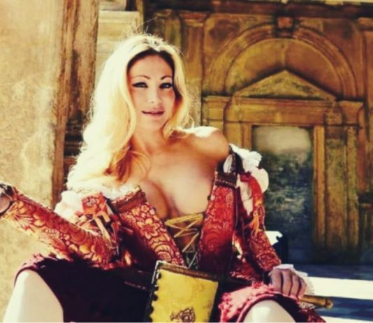 Vittoria Risi, bio della famosa musa del porno italiano pornodiva veneziana famosa foto