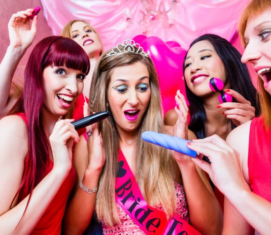 I migliori vibratori: guida all’acquisto per ogni esigenza foto-sex-toys-donne-addio-al-nubilato